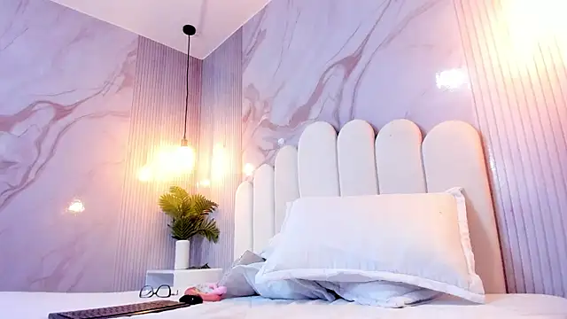 CHLOE_BLOWJOB's Live XXX Chat