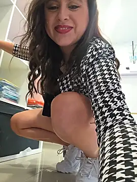 GatitaXD27's Webcam Show