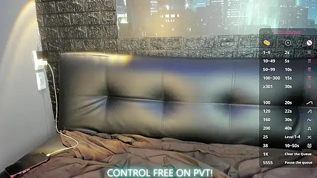 Chat +18 de Cloe_five ao vivo