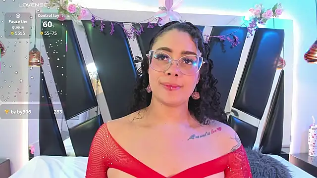 Онлайн чат XXX antonelllepiercee