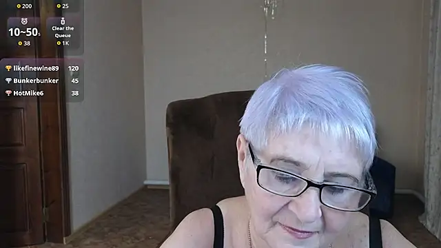 Chat +18 de Sandra_Snowflake ao vivo