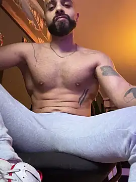 1Richrichard1's Live XXX Chat