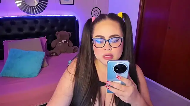 Chat +18 de LolaVillalobos ao vivo