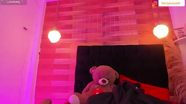 Emily_brown04 网络视讯表演