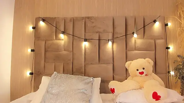 Chat +18 de ClaradelMar ao vivo