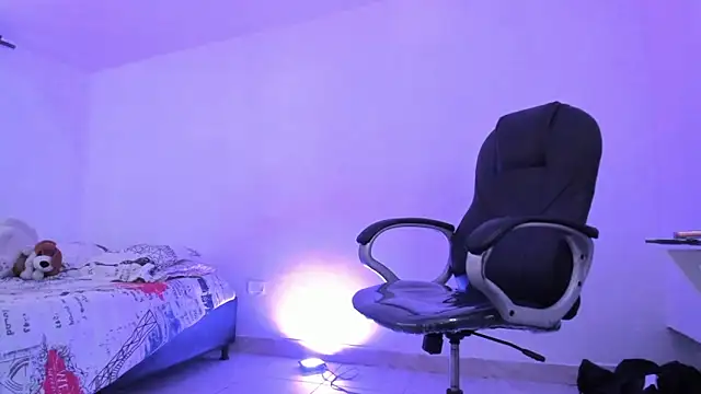 Chatroom XXX en direct de Aleck_Boy