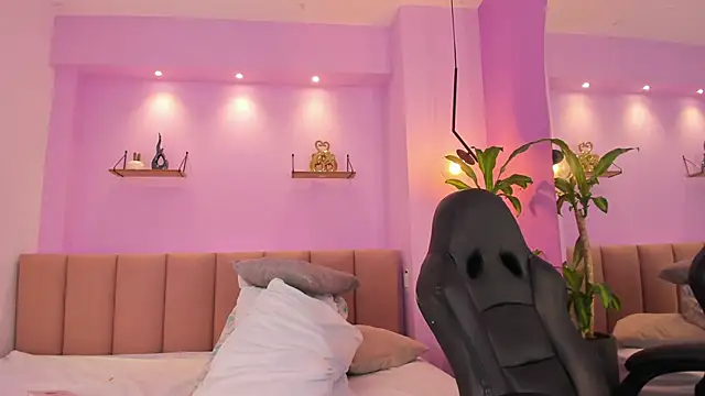 mayaevansmg's Live XXX Chat