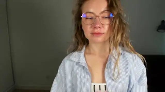 Mia_Tasty's Live XXX Chat