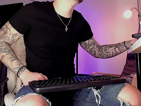 uptomatty's Webcam Show