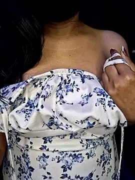 Nisha027 라이브 XXX 채팅