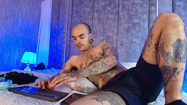 kaletattoo's Live XXX Chat