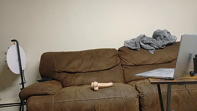 FreakThorOnlyyFans' Webcam Show