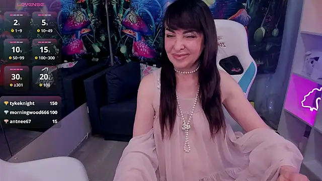 Chat +18 de LindaRomero ao vivo