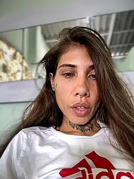 Chat +18 de Unanena ao vivo