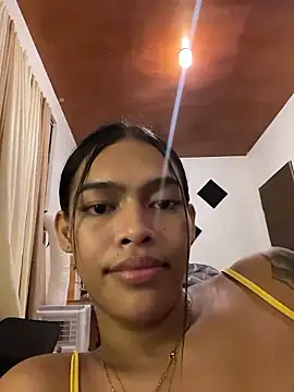 ClaryFrayx's Live XXX Chat