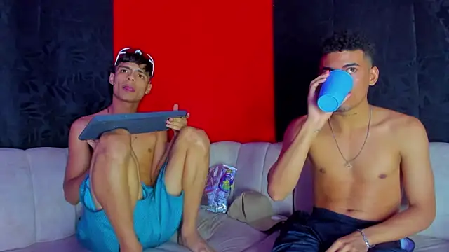 BrownieLoverss' Webcam Show