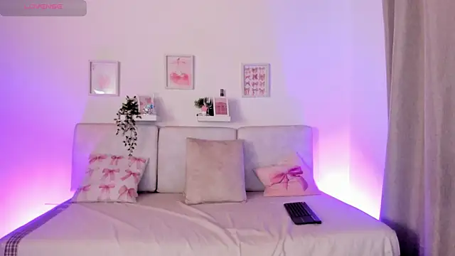 Nelly_Rogers_ Chat XXX in diretta