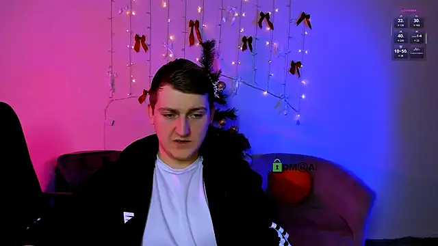 michael_strong1's Live XXX Chat