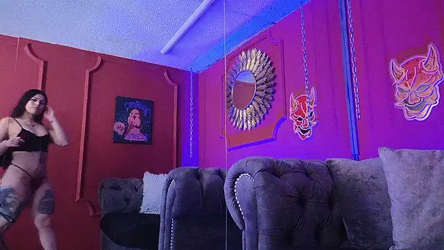 Julieta_Russell's Live XXX Chat