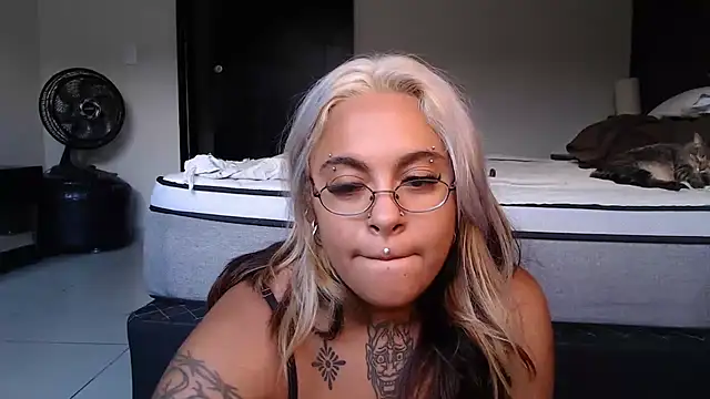 lolafairytail Chat XXX live