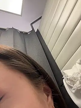 Holly_Play's Live XXX Chat