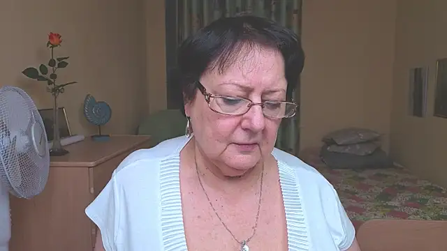 Margo_Moll Chat XXX live