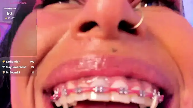 Rumi_666のライブXXXチャット