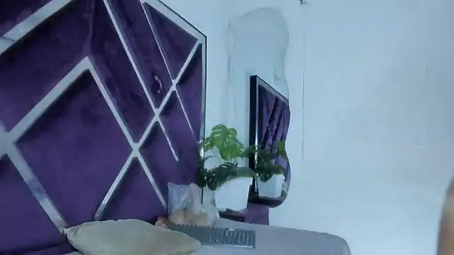 angelkyraasm's Live XXX Chat