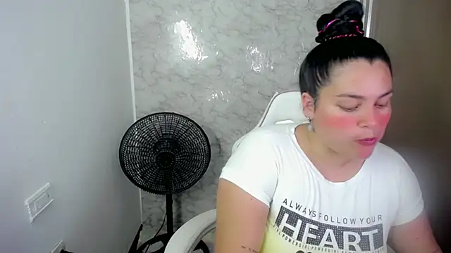 Scarleta01's Live XXX Chat