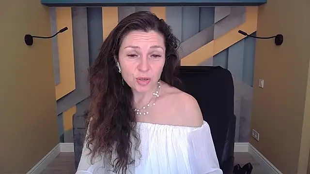 EllaLong Chat XXX live