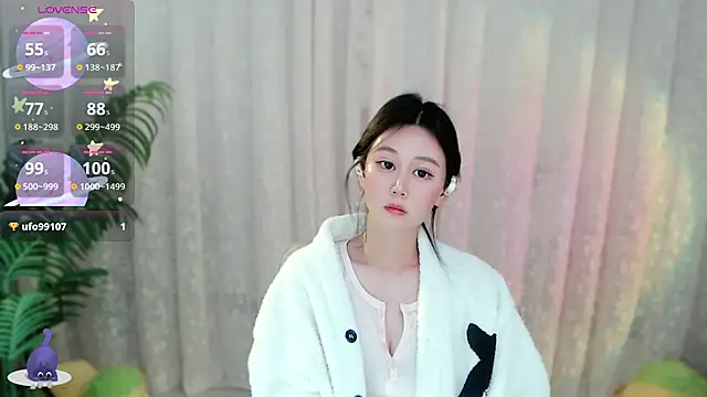 Aimee-520's Live XXX Chat