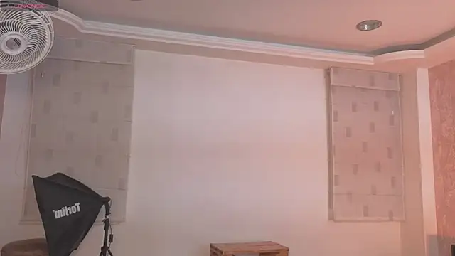 Chat XXX en directo de _sharlotte777