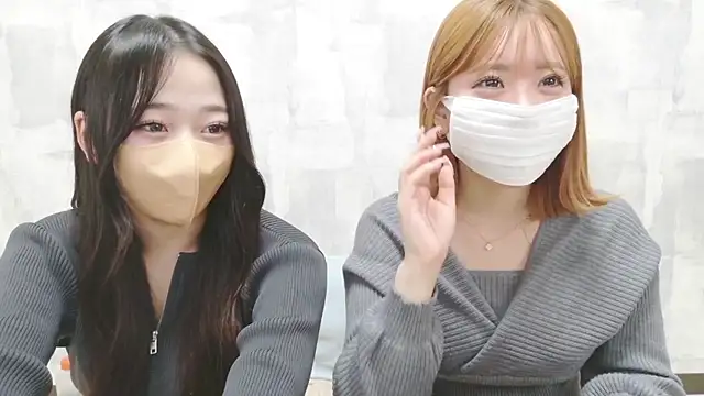 LOVE_MOMO_LOVE Adlı Modelin Web Kamerası Şovu