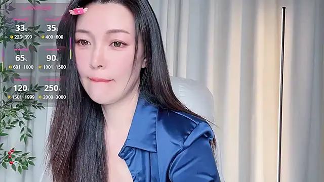 Lucy-cici 现场XXX聊天