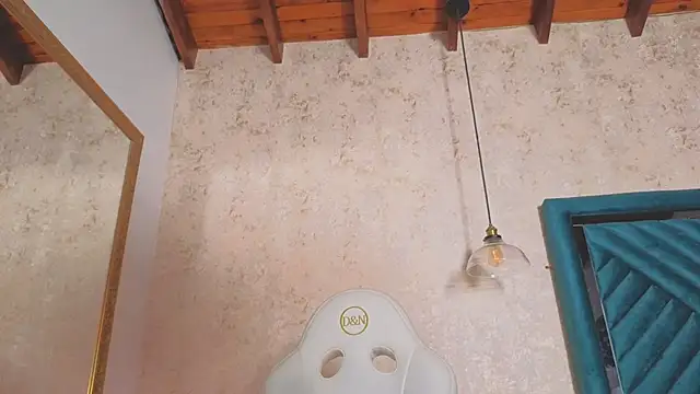 AlessiaLondon élő XXX-chatje