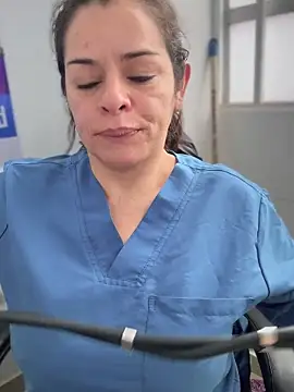 NATHALIA-28_ 现场XXX聊天