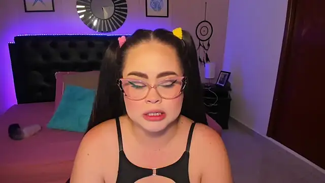 LolaVillalobos 现场XXX聊天