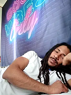 XXX chat uživo modela Mikaaa97