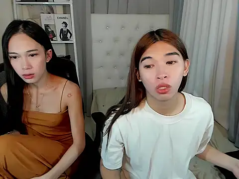 Yourdreamgoddess' Live XXX Chat