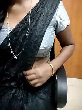 Tamilmallu-duskygirl03's Live XXX Chat