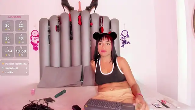 Polett_Amaranta 现场XXX聊天