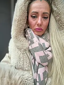 adya-aly's Webcam Show