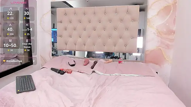 ainaah_'s Live XXX Chat