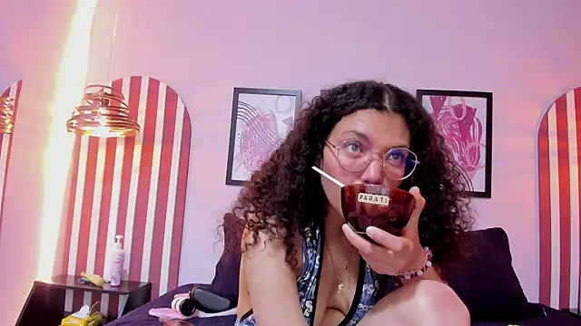 SweetStarr_'s Live XXX Chat