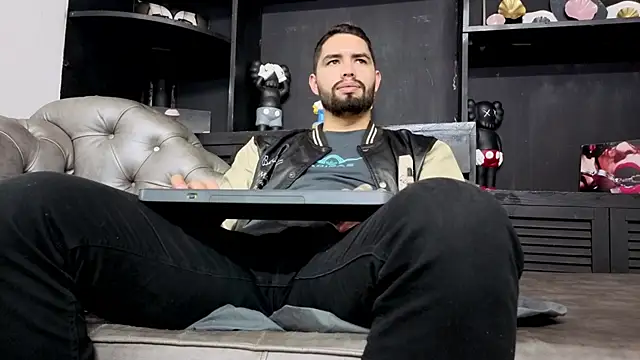 matteosantos élő XXX-chatje