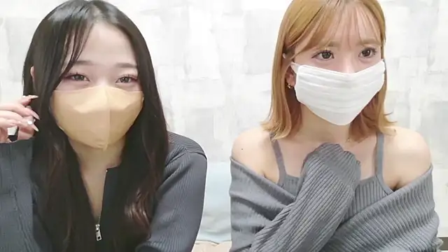 LOVE_MOMO_LOVE's Live XXX Chat