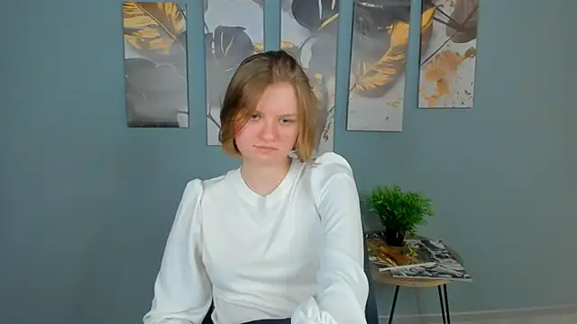 LilianSwall élő XXX-chatje