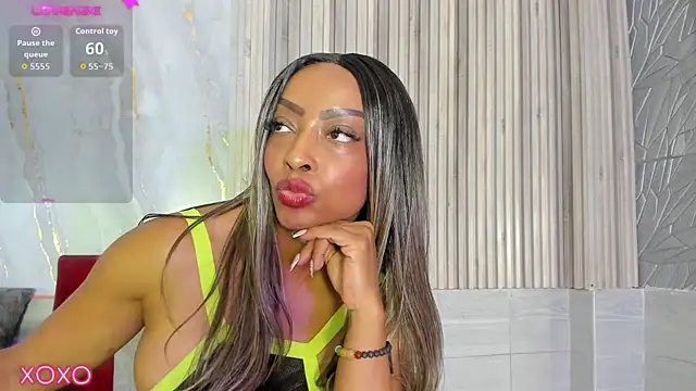 BriannaChelsea's Live XXX Chat