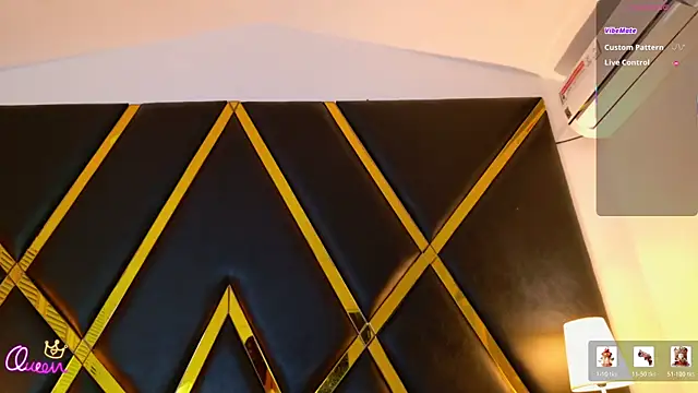 EmmaaCastro élő XXX-chatje