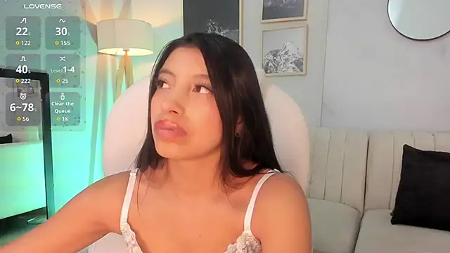 Tiffany_Low's Live XXX Chat